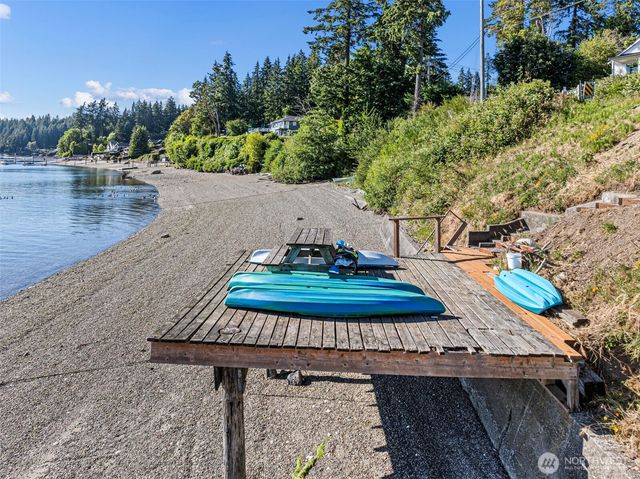 6139 Cromwell Dr NW, Gig Harbor, WA 98335