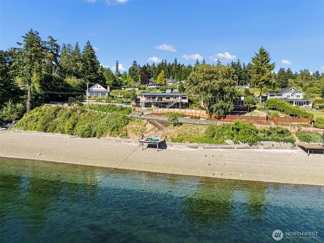 6139 Cromwell Dr NW, Gig Harbor, WA 98335