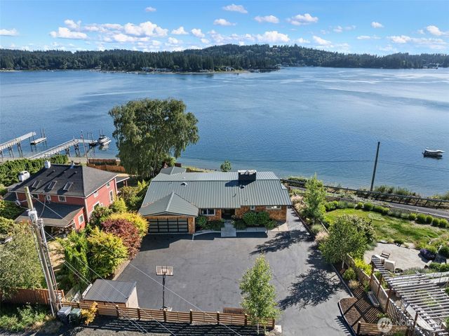 6139 Cromwell Dr NW, Gig Harbor, WA 98335