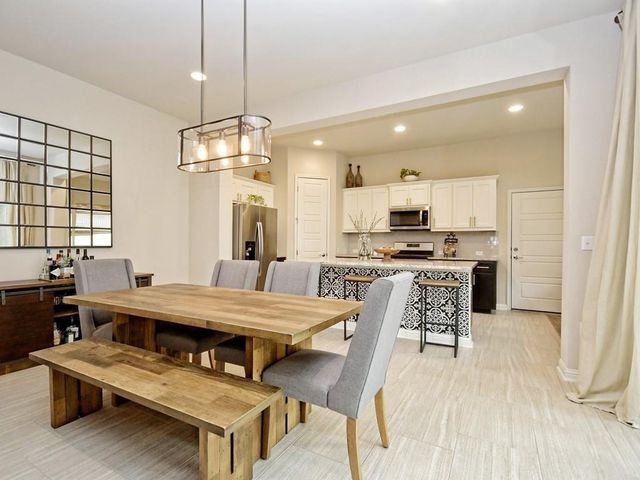 1708 Arcilla ST, Austin, TX 78741
