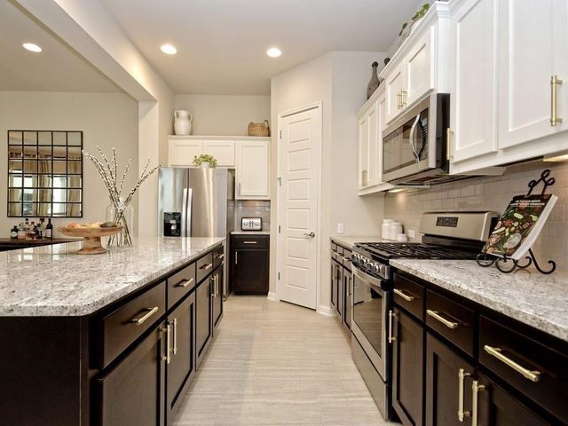 1708 Arcilla ST, Austin, TX 78741