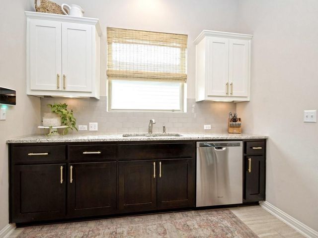 1708 Arcilla ST, Austin, TX 78741
