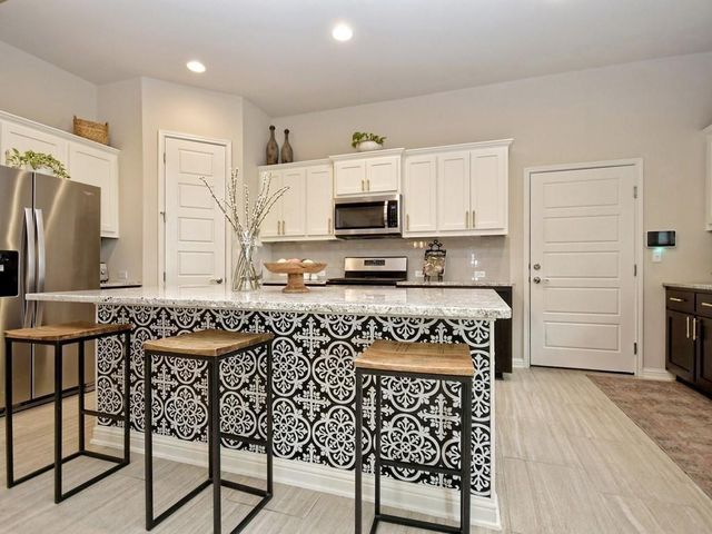 1708 Arcilla ST, Austin, TX 78741