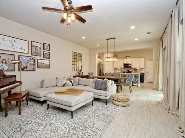 1708 Arcilla ST, Austin, TX 78741