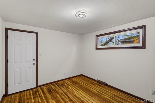 15 Dartmouth Avenue, Buffalo, NY 14215