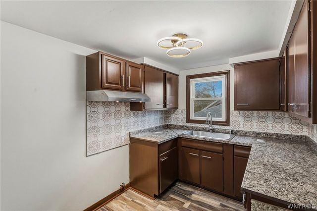 15 Dartmouth Avenue, Buffalo, NY 14215