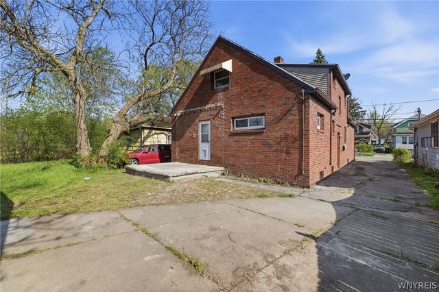 15 Dartmouth Avenue, Buffalo, NY 14215