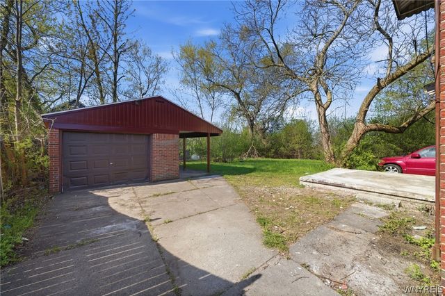 15 Dartmouth Avenue, Buffalo, NY 14215