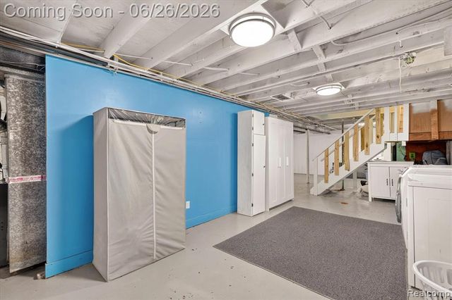 852 Manor Drive, Milford, MI 48381