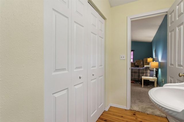 8006 N TEMPLE PLACE, Tampa, FL 33617