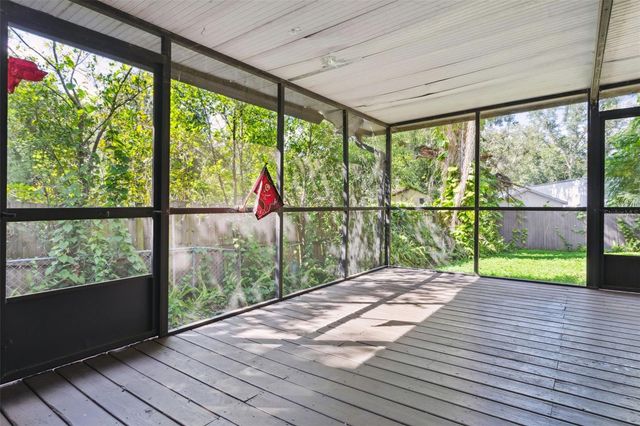 8006 N TEMPLE PLACE, Tampa, FL 33617