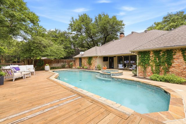 8710 Sanshire Avenue, Dallas, TX 75231