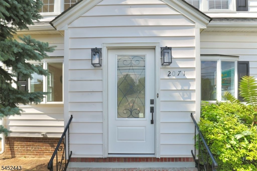 2071 State Route 35, Sayreville Boro, NJ 08879 — photo 4
