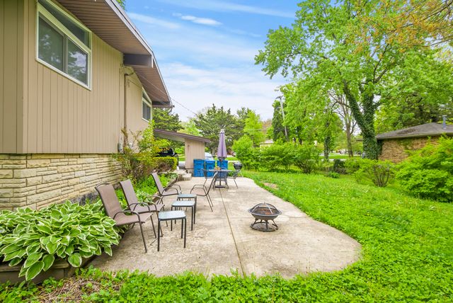 12432 S Oak Park Avenue, Palos Heights, IL 60463