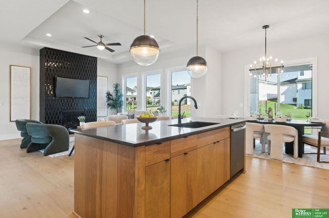 21056 Joseph Street, Elkhorn, NE 68022