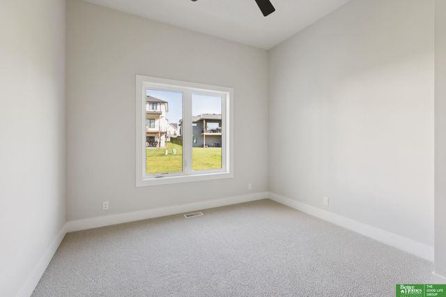 21056 Joseph Street, Elkhorn, NE 68022