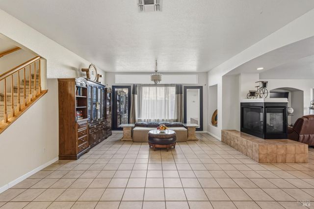 6996 Mortara Ct, Vallejo, CA 94591