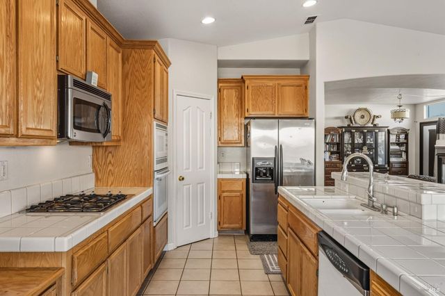 6996 Mortara Ct, Vallejo, CA 94591