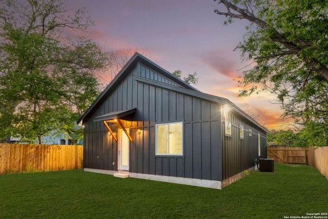 1126 Paso Hondo, San Antonio, TX 78202