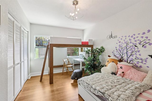 4204 W JETTON AVENUE, Tampa, FL 33629