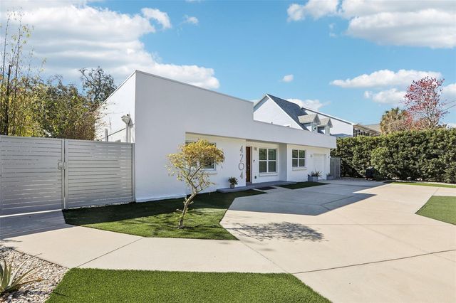 4204 W JETTON AVENUE, Tampa, FL 33629