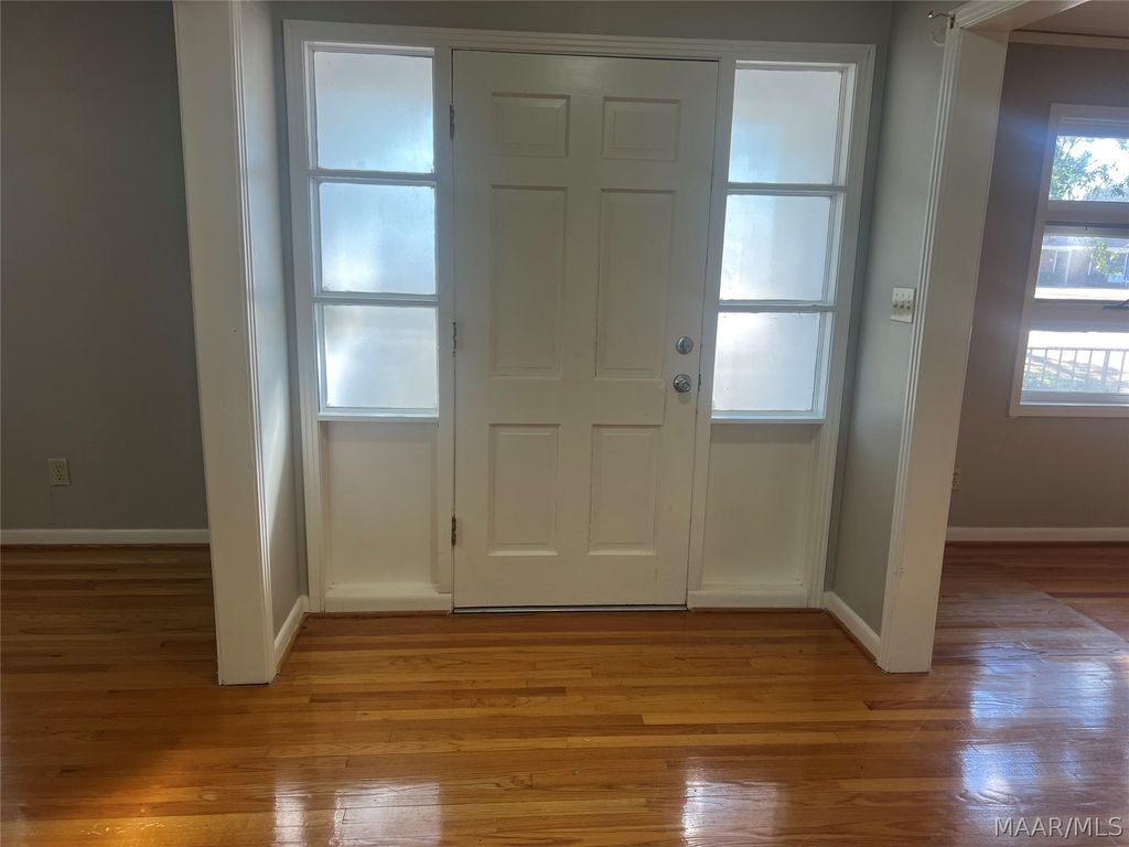 3243 N Colonial Drive, Montgomery, AL 36111