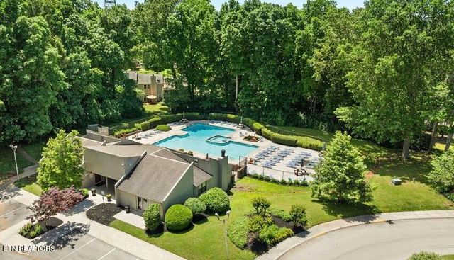 8707 Olde Colony Tr 13, Knoxville, TN 37923