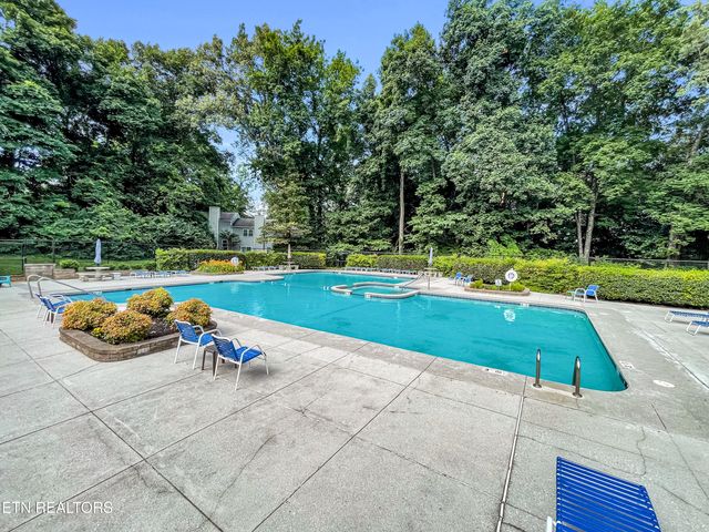 8707 Olde Colony Tr 13, Knoxville, TN 37923