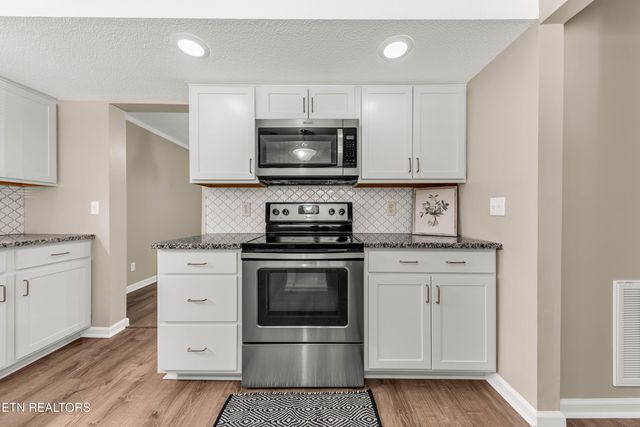 8707 Olde Colony Tr 13, Knoxville, TN 37923