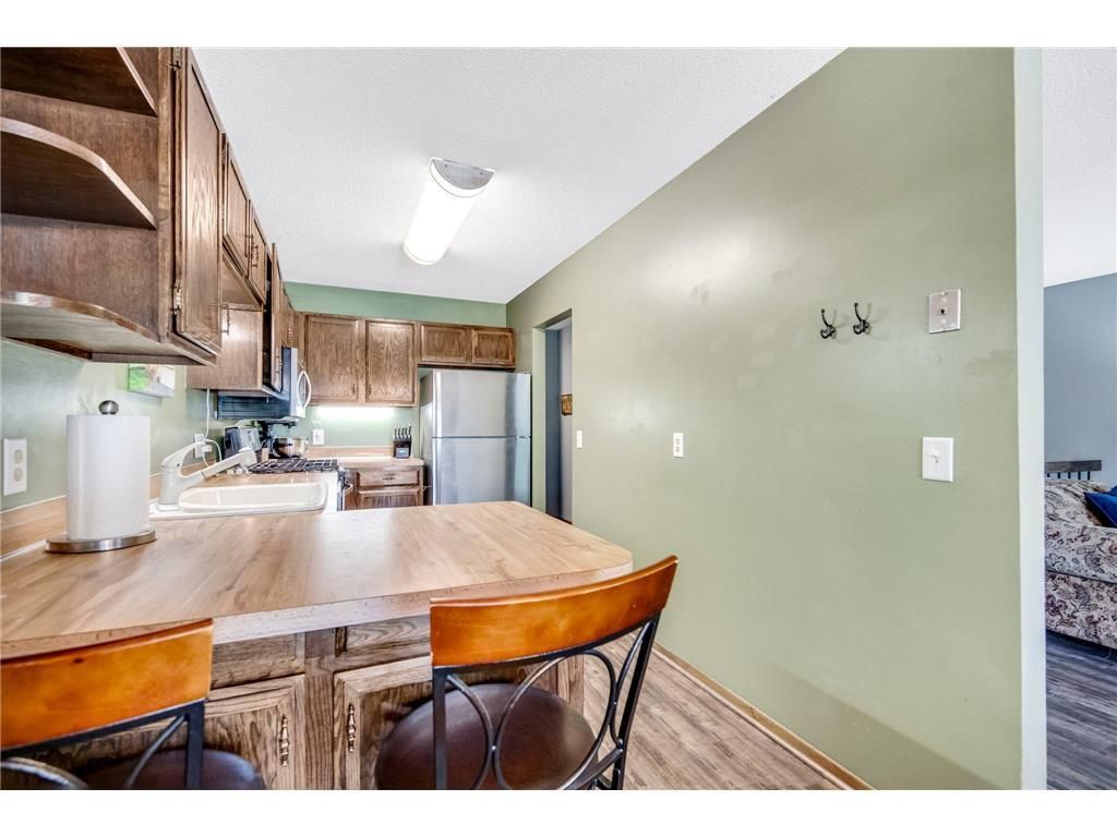 7205 Pontiac Circle, Chanhassen, MN 55317 — photo 5