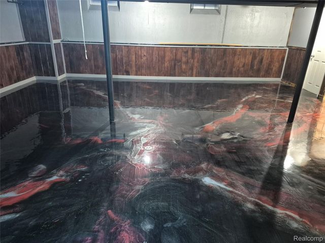 1689 Gregory Avenue, Lincoln Park, MI 48146