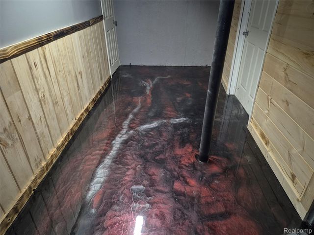 1689 Gregory Avenue, Lincoln Park, MI 48146