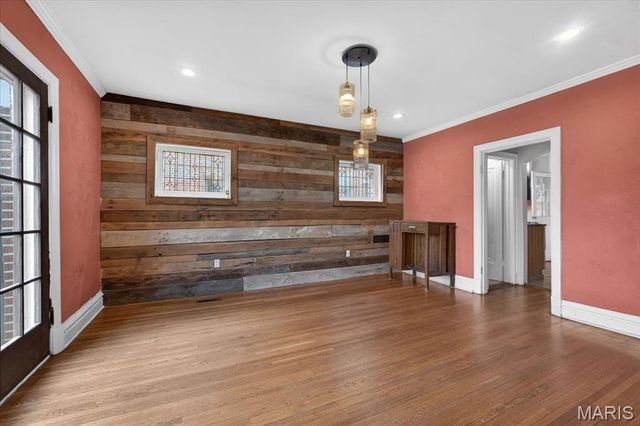 7222 Maryland Avenue, St Louis, MO 63130
