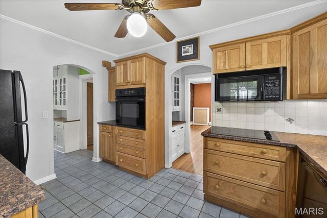 7222 Maryland Avenue, St Louis, MO 63130