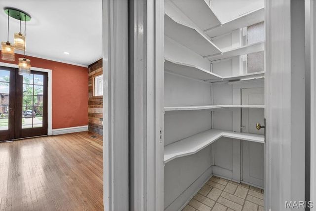 7222 Maryland Avenue, St Louis, MO 63130