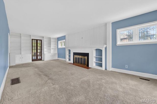 7222 Maryland Avenue, St Louis, MO 63130