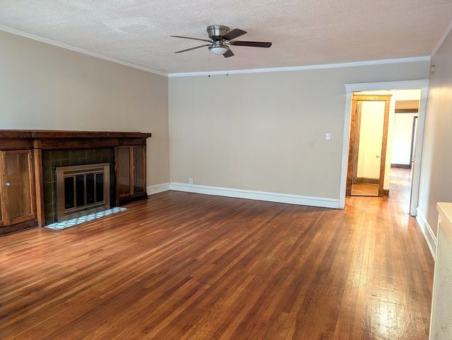 6730 S Ridgeland Avenue 1, Chicago, IL 60649