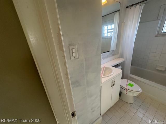 23345 Tawas Avenue, Hazel Park, MI 48030