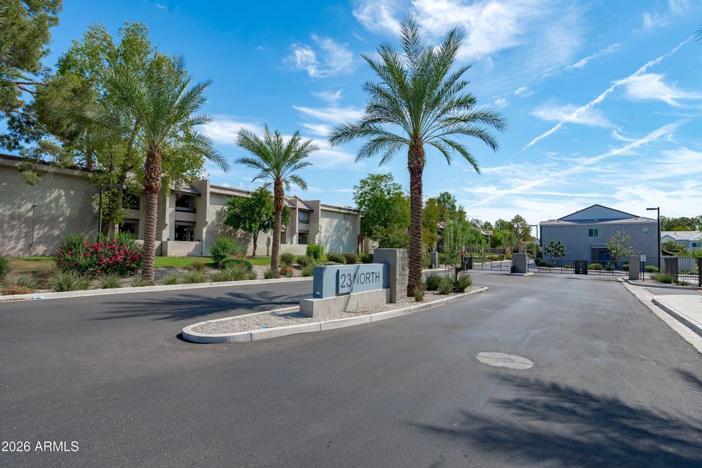 2257 W ECHO Lane, Phoenix, AZ 85021 — photo 2