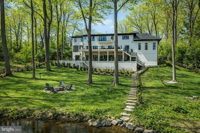 825 WHANN AVE, Mclean, VA 22101