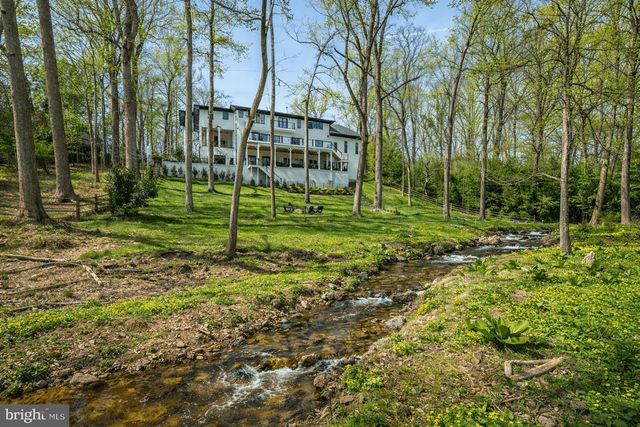 825 WHANN AVE, Mclean, VA 22101