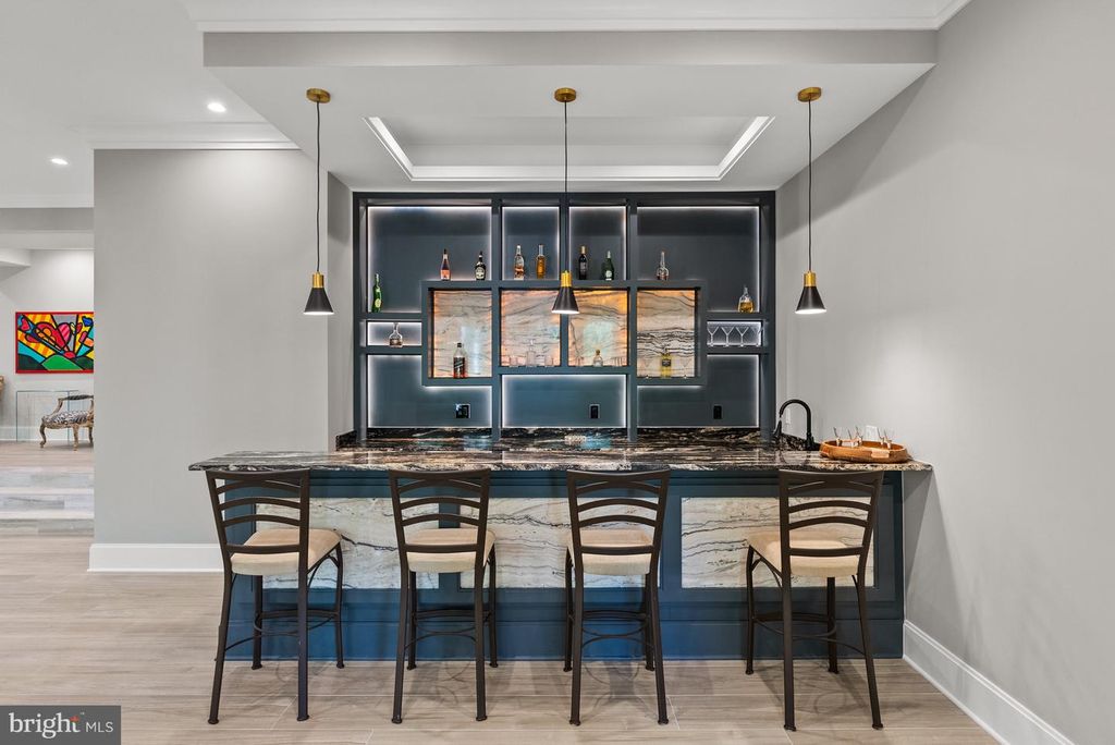 Image 29 of property listing at 825 WHANN AVE, Mclean, VA 22101