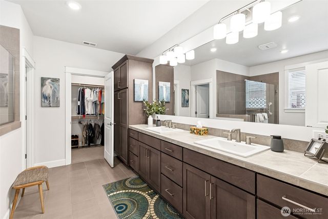 3111 Arrowroot Loop SE, Olympia, WA 98513