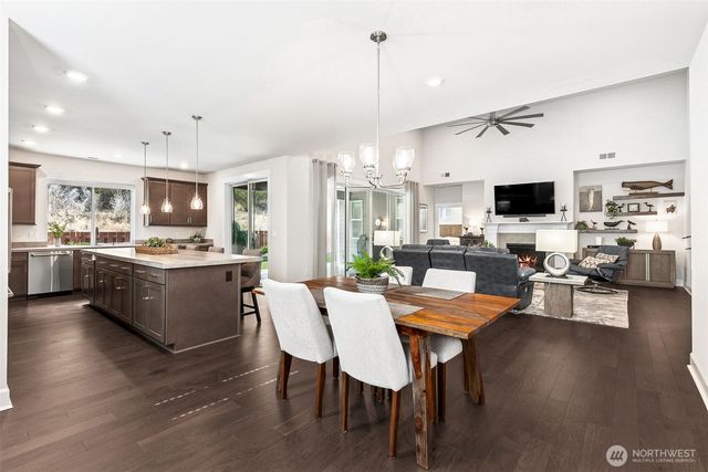 3111 Arrowroot Loop SE, Olympia, WA 98513