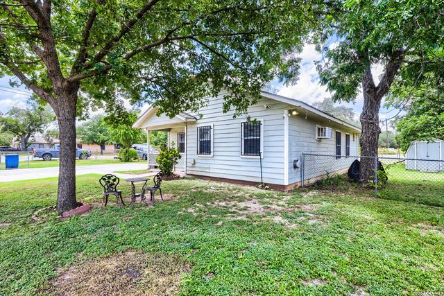 623 CLARK AVE, San Antonio, TX 78210