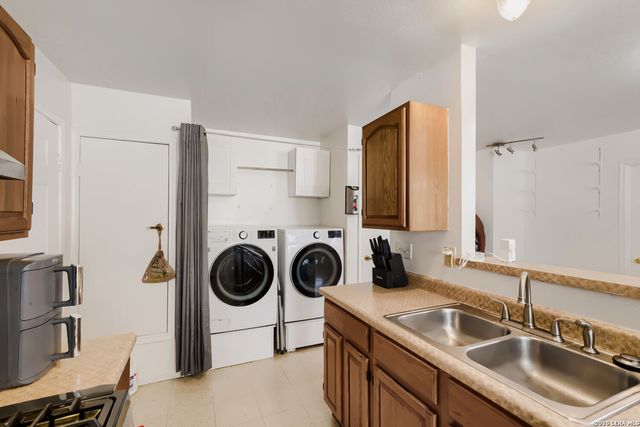 623 CLARK AVE, San Antonio, TX 78210