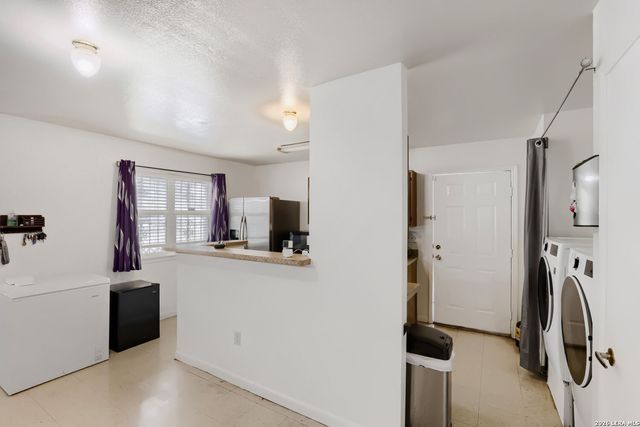 623 CLARK AVE, San Antonio, TX 78210