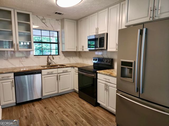 1367 Fairview Trail, Lawrenceville, GA 30043