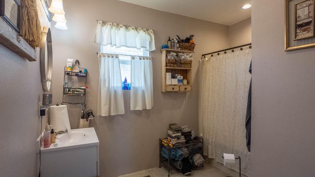 213 Arch, Thayer, MO 65791