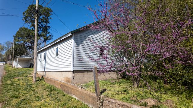 213 Arch, Thayer, MO 65791